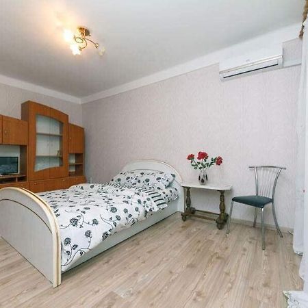 Comfortable One Bad Near Guliver Kyiv Exterior foto